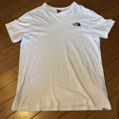 THE NORTH FACE Tシャツ ホワイトのサムネイル