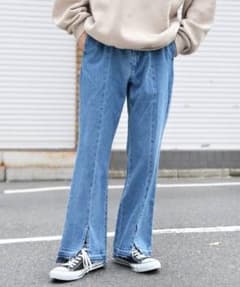 【完売品】Kutir デニムフレアパンツのサムネイル