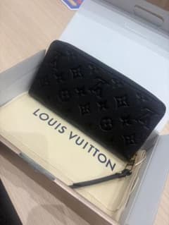 新品!!長財布、ルイヴィトン☆のサムネイル