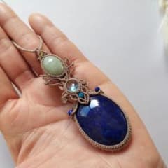 ラピスラズリ＆オパール＆ブルートパーズのマクラメネックレス　ペンダント　天然石 ラピスラズリ＆ブルートパーズ＆翡翠のマクラメ編みネックレス