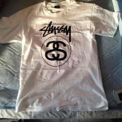 STUSSYのt-シャツのサムネイル