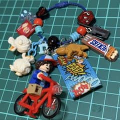 ストレンジャーシングス　ダスティン　ミニフィグ＆じゃらじゃらキーホルダー ストレンジャーシングス ダスティン ミニフィグ＆じゃらじゃら