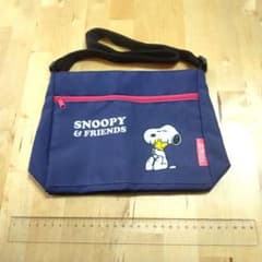 スヌーピーのお散歩ショルダーバッグのサムネイル
