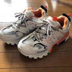 balenciaga trackのサムネイル