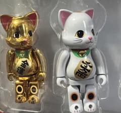 ベアブリック ニャーブリック 招き猫 白メッキ 千万両 金メッキ 金運 