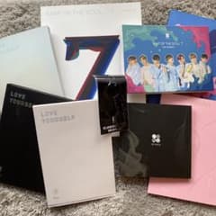 【週末限定値下げします】BTS まとめ売りとファンクラブチャームのサムネイル
