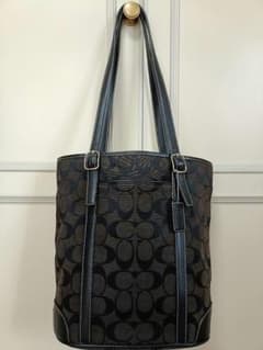 COACH シグネチャー トートバッグ ブラック バケツ型 - メルカリ