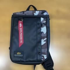 アルファインダストリーズ　ショルダーバッグのサムネイル