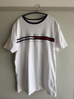 まー3様専用Tommy Hilfiger ホワイト Tシャツのサムネイル