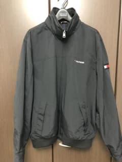TOMMY HILFIGER ナイロンジャケットのサムネイル