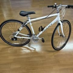 クロスバイク giant ESCAPE R3 ホワイト - メルカリ