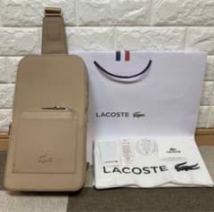 極美品ラコステLACOSTEシャンタコボディバッグ鞄ベージュ完売品オススメ限定1のサムネイル
