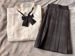なんちゃって制服セットのサムネイル