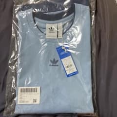 アディダスオリジナルス　Tシャツのサムネイル
