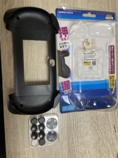 PSVitaPCH-2000用グリップアタッチメントプレイヤーアシストセットV2のサムネイル