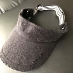 アディダスサンバイザー美品！値下げ！のサムネイル