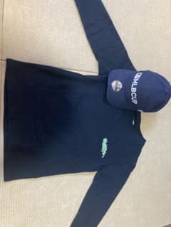 NEW ERA 長袖Tシャツ ブラック グラフィックロゴ140センチのサムネイル