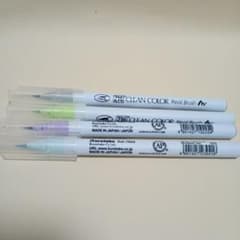 ZIG CLEAN COLOR Kuretake RB-6000AT 筆ペンのサムネイル