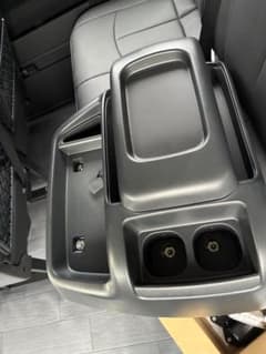 車内用 コンソールボックス ブラック　ハイエースワゴンのサムネイル