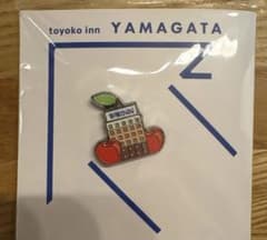 東横イン　山形　米沢　Toyoko Inn リンゴピンバッジ 東横イン 山形 米沢 Toyoko Inn リンゴピンバッジ - メルカリ