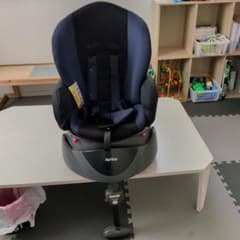 Aprica チャイルドシートのサムネイル