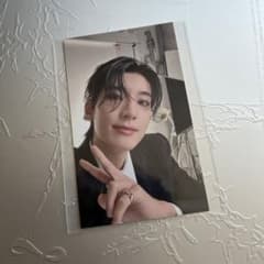 THIS MAN ウォヌ　ユニバ特典トレカのサムネイル