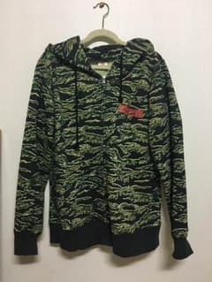 クリスマスアイリーン パーカーのサムネイル