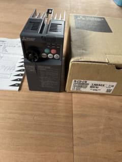 三菱 小型パワフルインバータ FR-E720-0.75K MITSUBISHI - メルカリ