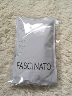 ☆☆さっち☆☆様専用　フィヨーレ ファシナートボディソープ500mLのサムネイル