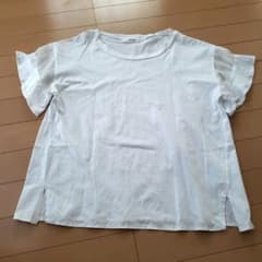 アンデミュウ 半袖 Tシャツ ホワイトのサムネイル