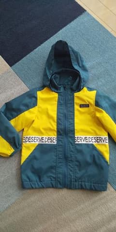 エフオーキッズ ウインドブレーカーのサムネイル