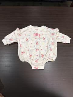 GAP 花柄ロンパース 3-6ヶ月のサムネイル