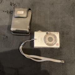 Canon IXY Digital 400 シルバー ケース付き - メルカリ
