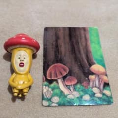 こびとづかん 　カバヤ　食玩　初期　ベニキノコビト ミニフィギュアのサムネイル