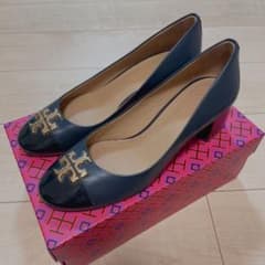 トリバーチ　パンプス23-23.5cmのサムネイル