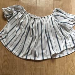 オフショルトップスのサムネイル