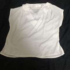Yukiさん専用 新品 アーバンリサーチ トップスのサムネイル