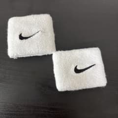 NIKE リストバンド ホワイト ブラック 2個セットのサムネイル
