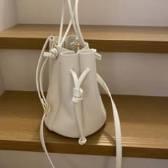 カヌレ　バック　ショルダーバッグ　しまむら　yumiのサムネイル