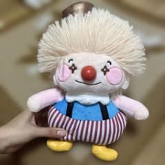 ポップサーカス ピエロのぬいぐるみ - メルカリ