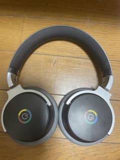 Google ワイヤレスヘッドホン キューブ 非売品 充電器付きのサムネイル