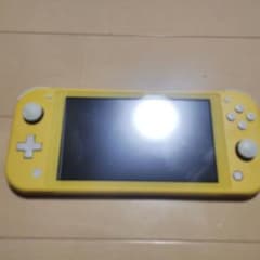 Nintendo Switch Lite 本体 イエローのサムネイル