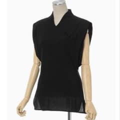 mamekurogouchi Crepe Buttoned V-Neck Top - メルカリ