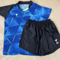 卓球ユニフォームのサムネイル