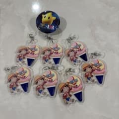 ワンピース サーティワン コラボ アクリルキーホルダー 7点　めじるしチャームのサムネイル