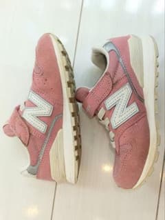 new balance 996 ピンク スニーカー　18cmのサムネイル