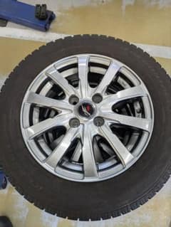165/70R14 スタッドレスタイヤ 2本セット その② - メルカリ