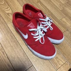 ナイキ スニーカーのサムネイル
