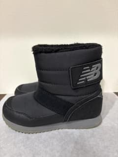New Balance キッズ ブーツ YO996BTB 18.5cmのサムネイル