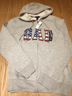 新品 GAP裏起毛パーカーのサムネイル
